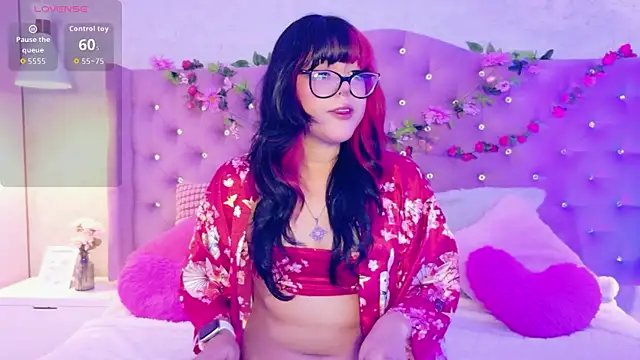 Snapshot of EllieNeptune_ chatting on 10, 6, 2026 EllieNeptune online show from 10, 6, 2026