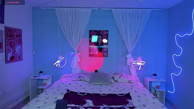 Snapshot of naomi_campell chatting on 11, 2, 2026 naomi campell online show from 11, 2, 2026