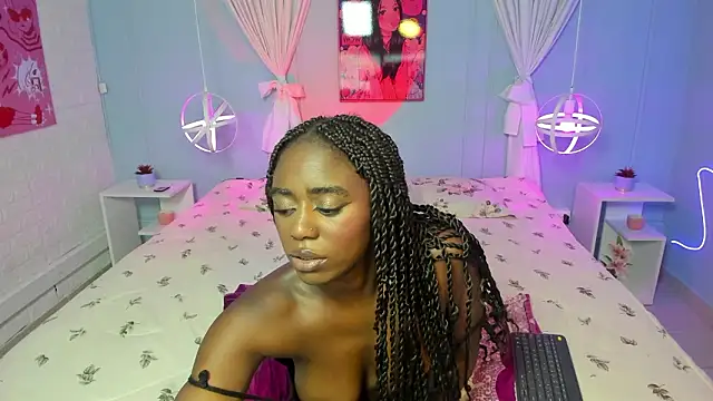 Snapshot of naomi_campell chatting on 10, 2, 2026 naomi campell online show from 10, 2, 2026