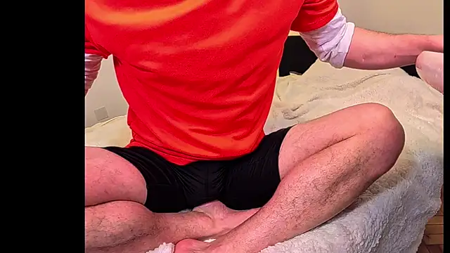 Snapshot of AfterTheRun chatting on 6, 2, 2026 AfterTheRun online show from 6, 2, 2026