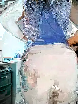 Snapshot of RosseLaure chatting on 15, 6, 2026 RosseLaure online show from 15, 6, 2026