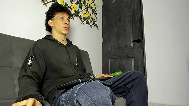 Maxxx bigcockx online show from 18, 3, 2026