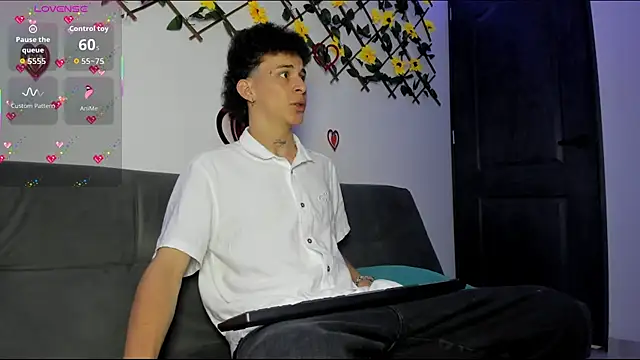 Maxxx bigcockx online show from 6, 2, 2026