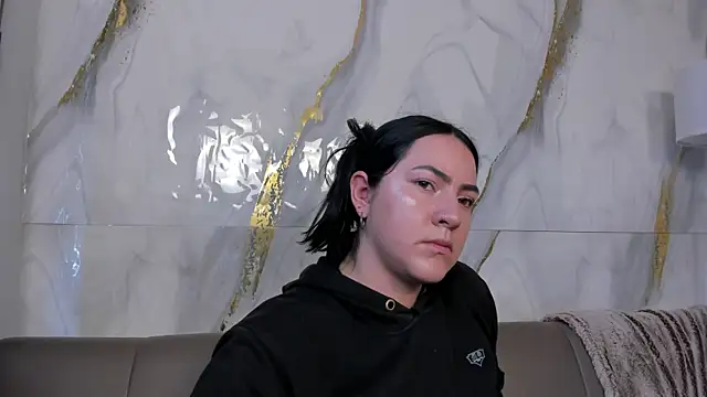 JeniferPowell nm online show from 14, 4, 2026