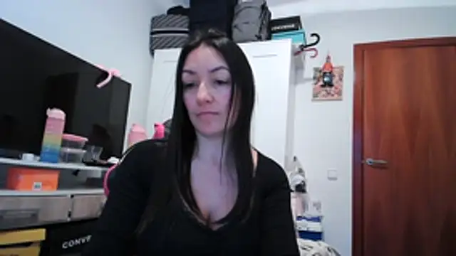 Snapshot of Yulian_Milf chatting on 9, 2, 2026 Yulian Milf online show from 9, 2, 2026