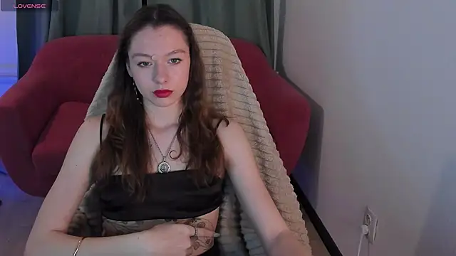 Lilith Grimm online show from 4, 4, 2026