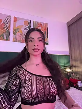 Snapshot of IrinaBlanc chatting on 8, 7, 2026 IrinaBlanc online show from 8, 7, 2026