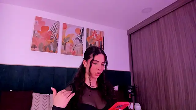 IrinaBlanc online show from 4, 3, 2026