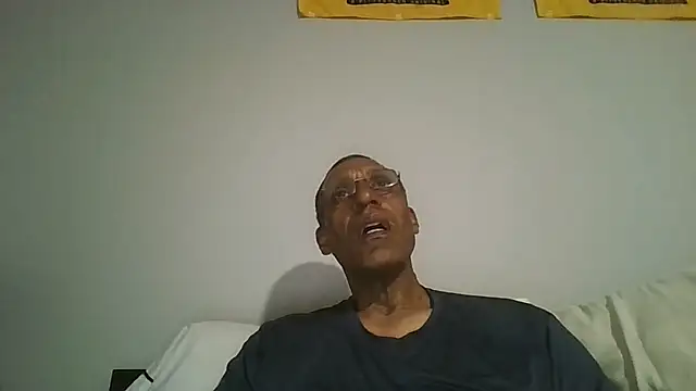 swimmer2496 online show from 12, 6, 2026