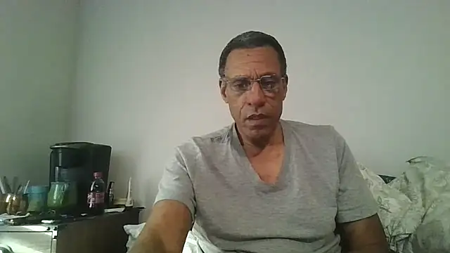 swimmer2496 online show from 17, 1, 2026