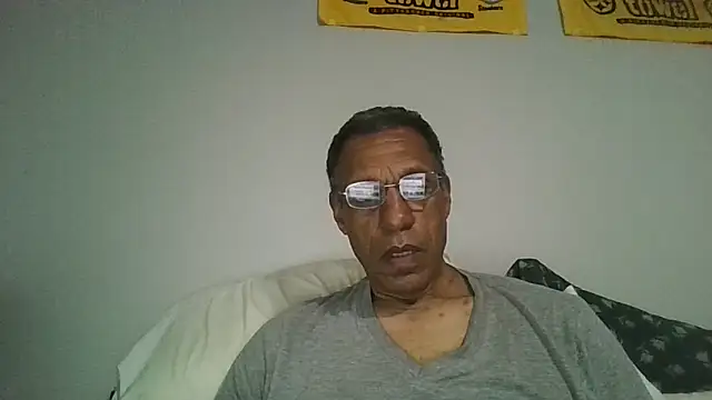 swimmer2496 online show from 3, 5, 2026