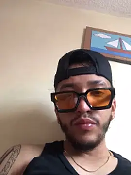 Camiloandres2405 online show from 18, 1, 2026