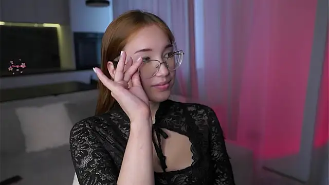 Snapshot of TenaTretina chatting on 10, 6, 2026 TenaTretina online show from 10, 6, 2026