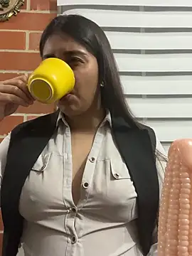 A-uroora online show from 18, 4, 2026