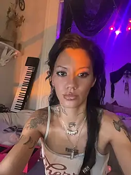 Snapshot of luxxlola chatting on 28, 6, 2026 luxxlola online show from 28, 6, 2026