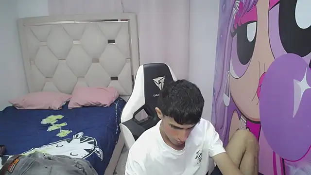 Snapshot of Akyra_latinn chatting on 19, 1, 2026 Akyra latinn online show from 19, 1, 2026