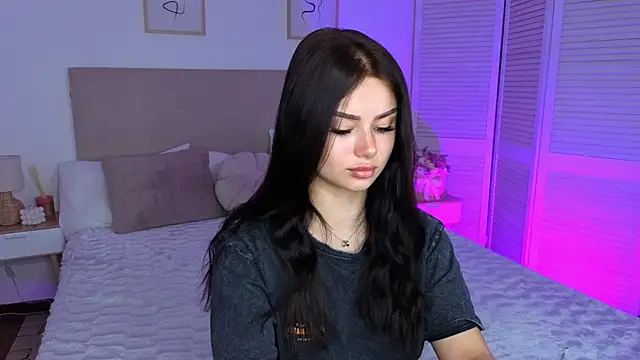 Snapshot of Silena_sky chatting on 12, 7, 2026 Silena sky online show from 12, 7, 2026