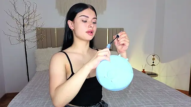 Snapshot of Silena_sky chatting on 11, 6, 2026 Silena sky online show from 11, 6, 2026