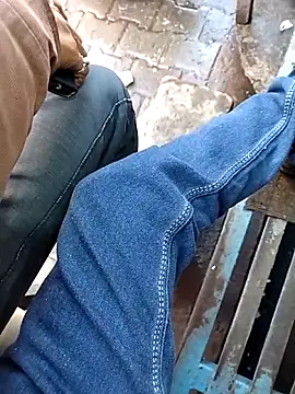 xx couple online show from 3, 2, 2026