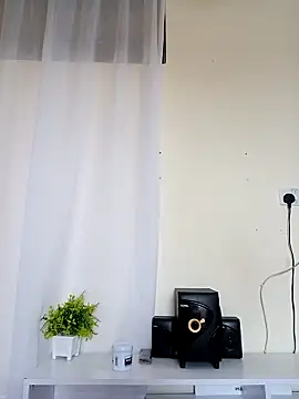 Silk Hennessy online show from 5, 2, 2026