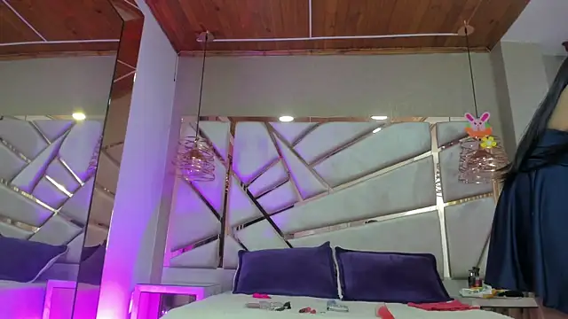 francis 20 online show from 11, 4, 2026