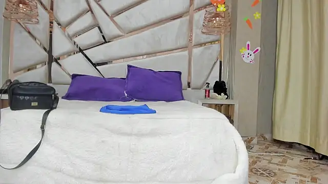 francis 20 online show from 15, 4, 2026