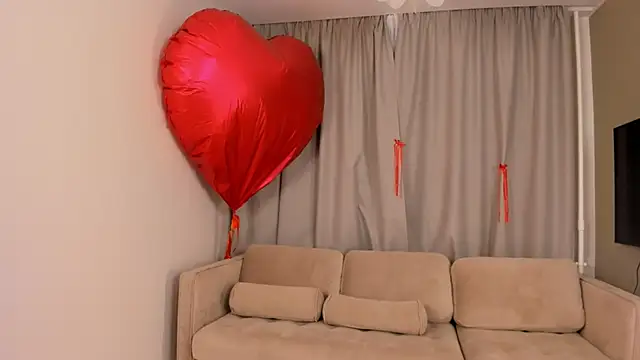 Snapshot of TreasaCrebs chatting on 16, 2, 2026 TreasaCrebs online show from 16, 2, 2026