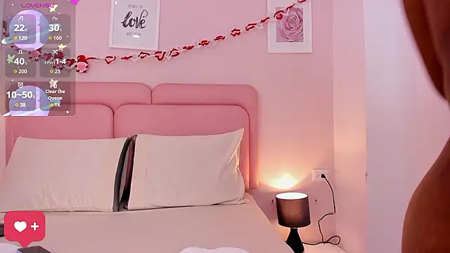 sexy curlylady online show from 23, 2, 2026