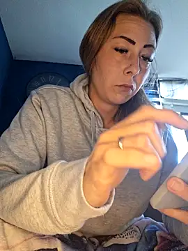 dewimp1 online show from 19, 4, 2026