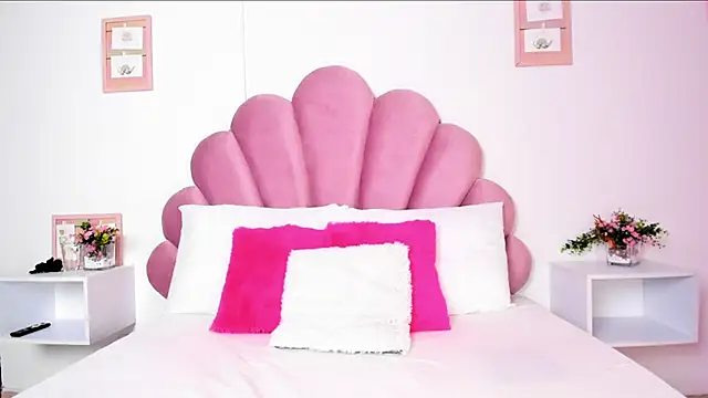 Ms zozi  online show from 10, 2, 2026