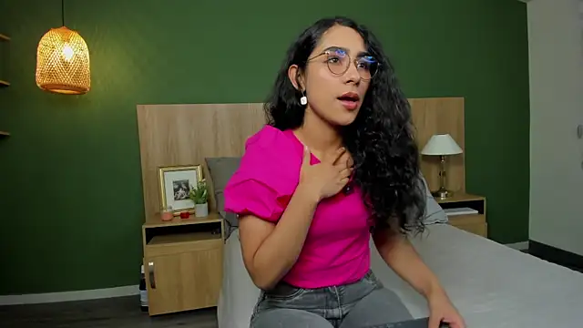 scarlett25   online show from 15, 4, 2026