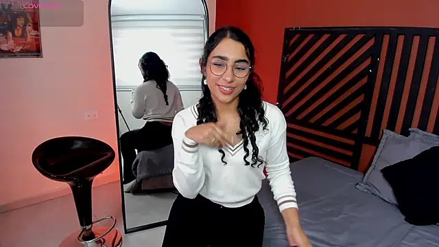 Snapshot of scarlett25__ chatting on 31, 1, 2026 scarlett25 online show from 31, 1, 2026