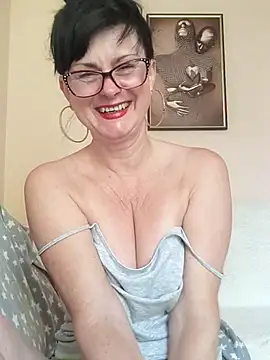 Snapshot of AliceSwan57 chatting on 10, 6, 2026 AliceSwan57 online show from 10, 6, 2026