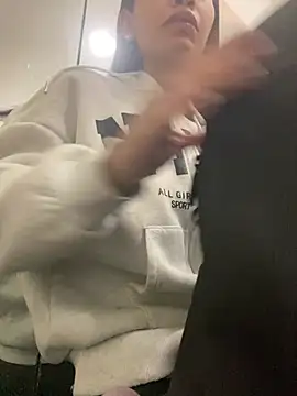 JuliaaVega online show from 23, 2, 2026