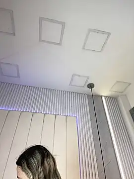 JuliaColemann online show from 5, 3, 2026