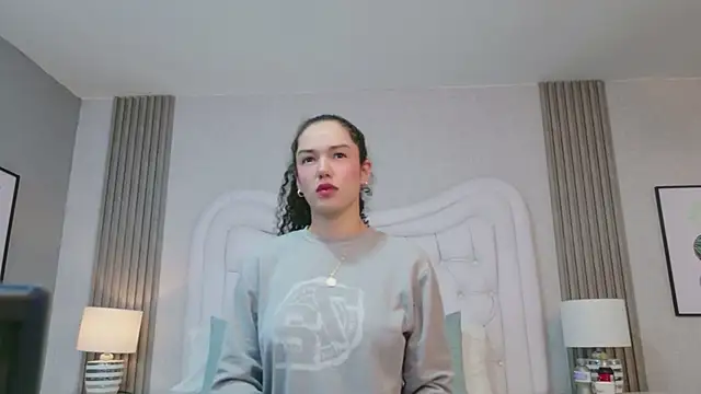 Snapshot of RoxanaAngel chatting on 22, 2, 2026 RoxanaAngel online show from 22, 2, 2026