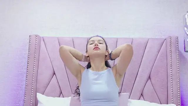 Snapshot of RoxanaAngel chatting on 2, 2, 2026 RoxanaAngel online show from 2, 2, 2026