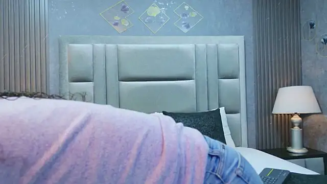 Snapshot of RoxanaAngel chatting on 19, 2, 2026 RoxanaAngel online show from 19, 2, 2026