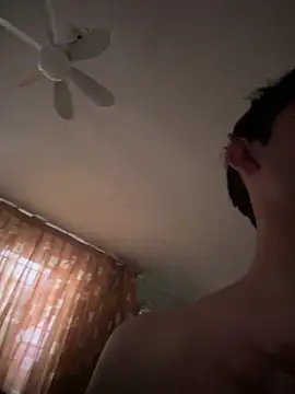 Jleonardolr online show from 28, 2, 2026