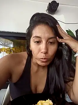 LizaLorini online show from 4, 4, 2026