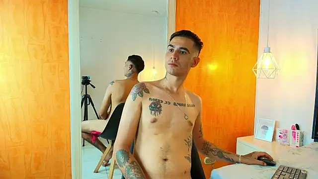 Irina and Max online show from 18, 4, 2026