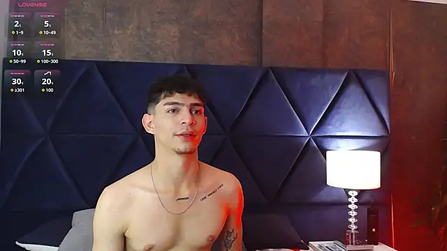 Logan Woods online show from 27, 2, 2026