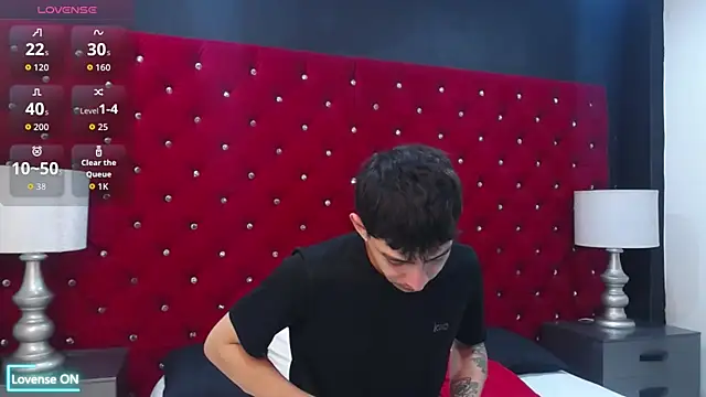 Logan Woods online show from 5, 2, 2026