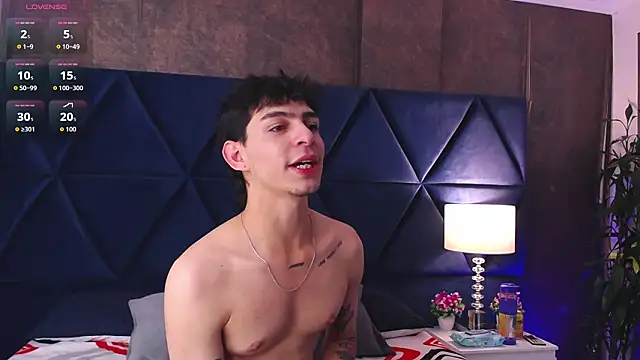 Logan Woods online show from 20, 2, 2026