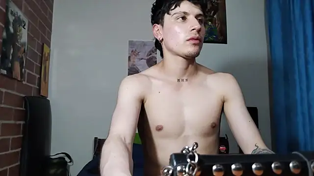 Snapshot of PaulDamico chatting on 8, 5, 2026 PaulDamico online show from 8, 5, 2026