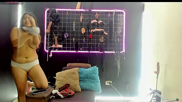 Snapshot of Slave_Melany_bdsm chatting on 4, 6, 2026 Slave Melany bdsm online show from 4, 6, 2026