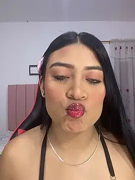 Snapshot of GabrielaZuluaga chatting on 7, 2, 2026 GabrielaZuluaga online show from 7, 2, 2026