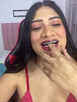 Snapshot of GabrielaZuluaga chatting on 13, 2, 2026 GabrielaZuluaga online show from 13, 2, 2026