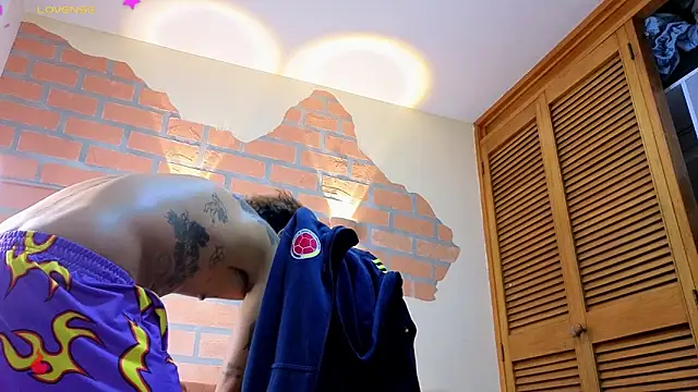 mister eithan online show from 28, 2, 2026