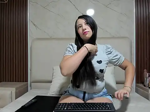 Snapshot of PalomaAguilarx69 chatting on 6, 2, 2026 PalomaAguilarx69 online show from 6, 2, 2026